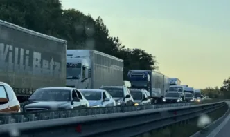 В пика на празничното пътуване: Засилени мерки за сигурност и проверки по пътищата