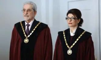 Конституционният съд се произнесе за мандатите на конституционните съдии Борислав