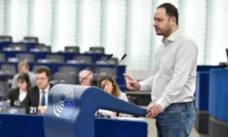 Дори изкуственият интелект не може да прогнозира ходовете на ръководството