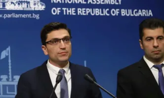 От Фейсбук профила на Диана Дамянова бивш пиар на Кирил