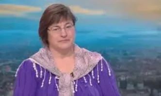 Над 4500 деца са извадени от семейства, но малка част от тях са вписани за осиновяване