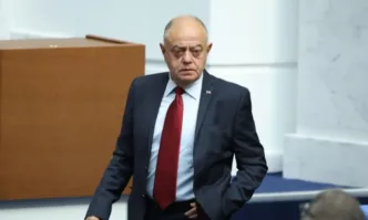 Атанас Атанасов заместник председател на Народното събрание и депутат от ПГ