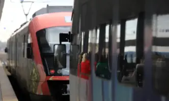 Преустановено е движението на влаковете в междугарието Костенец – Ихтиман