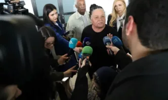 Трима български граждани които бяха евакуирани от Судан кацнаха на