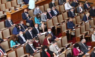 Депутатите приеха окончателно промените в Закона за автомобилните превози