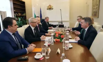 Шефът на Еврогрупата вдъхна надежда на Денков и Габриел: Силно вярвам, че България въведе еврото през 2025