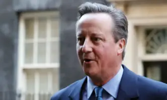 Британският външен министър Дейвид Камерън заяви че Великобритания е готова