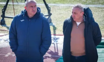 Отборът на Левски загуби с 0 1 домакинството си на Черно