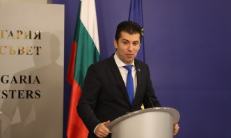 Статия посветена на новия премиер Кирил Петков се появи във
