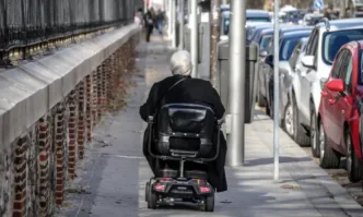 Френските законодатели подновиха един от най поляризиращите дебати в страната за