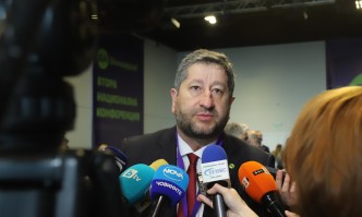 Христо Иванов отрече намаленият бюджет на прокуратурата да е наказателен ход срещу Гешев