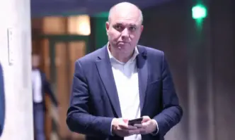 От Фейсбук профила на Владислав ПаневЗащо затваря пореден завод за