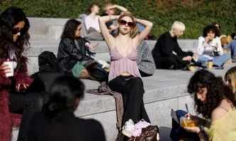 Очаква ни слънчев понеделник с температури до 17°C