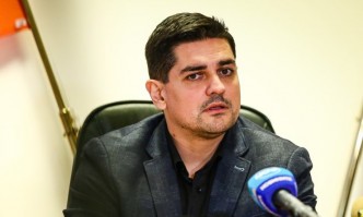Дафовска отговори ударно на спортния министър