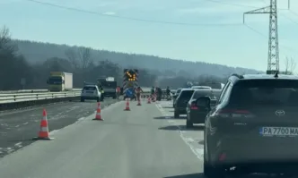 Отново тапа на АМ Тракия. Колите в посока Бургас почти не се движат