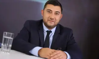 От Фейсбук профила на общинския съветник Карлос КонтрераКогато предупреждавах че