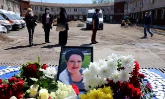 Аплодисменти и сирени за починалата лекарка от Спешната помощ в София