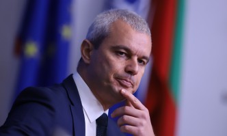 Костадинов изнесе приоритетите на партията си в новия парламент и реагира остро срещу Радев и Петков за Македония