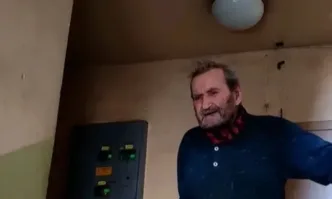 Хванаха отново 92 годишният мъж без книжка от Сливен да шофира