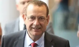 Ако трябва да съм откровен има напрежение в групата но