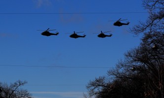 Румънски военен хеликоптер IAR 330 Puma който участва в издирването на