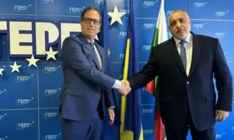 Днес проведох среща с Роберт Бенджамин регионален директор за Централна