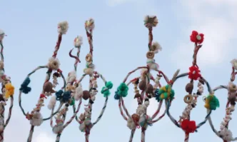 На 1 януари източноправославната църква празнува Васильовден или Сурваки Васил