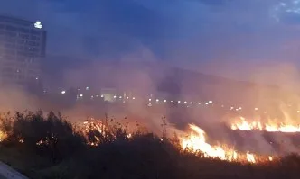 Голям пожар горя до Летище София (ОБНОВЕНА)