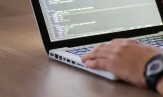 Той може да се окаже заплаха за демокрациятаОснователят на Microsoft