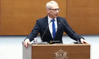 Отчет ще дам когато мине съответната командировка Така лаконично отговори