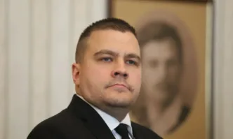 Всичко обаче се счупило когато видели истинското лице и лицемерието