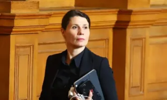 Кандидат депутатката от ДБ Елисавета Белобрадова блесна с нов опит да