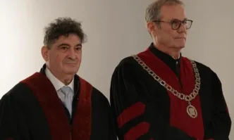 Националната художествена академия тържествено удостои проф Греди Асса с почетното академично