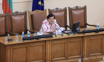 Най възрастният народен представител в 45 ия и 46 ия парламент Мика Зайкова