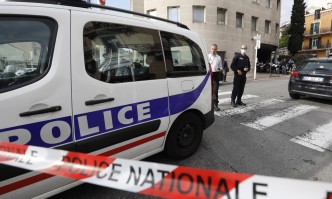 Двама мъже са били задържани във Франция заради планирани терористични