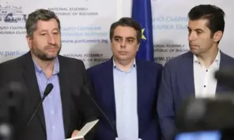 От профила във Фейсбук на Соня Колтуклиева Кирил Петков у̀мре