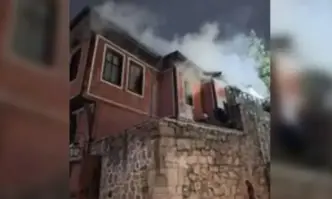 Пожар горя в Пампоровата къща в Стария Пловдив