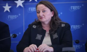 От Фейсбук профила на Деница СачеваСписъци с имена квалификации и