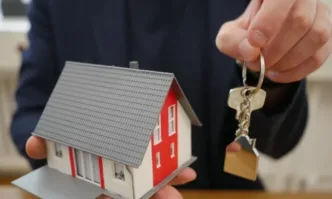 Гърция призовава за обща европейска програма за решаване на жилищния