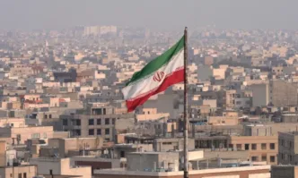 Американският президент Доналд Тръмп предупреди отново Иран че трябва да