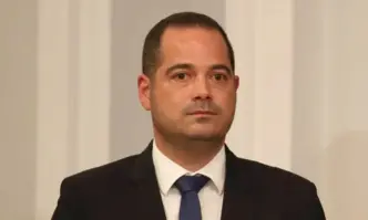 Министърът на вътрешните работи Калин Стоянов заяви че продължава събирането