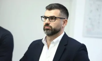 Кузман Илиев: Трябва да спрем да теглим дълг