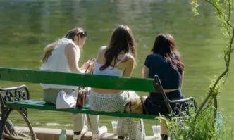 Предимно слънчево и до 17 градуса в понеделник