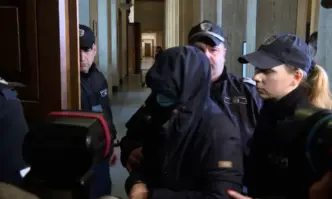 Бабата на обвиняемата заави че внучката ѝ не е убийца