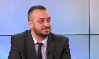 Регулаторните органи трябва да предприемат решителни действия защото има абсурдни