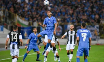 Спортният директор на ПАОК Жозе Бото държа мотивираща реч