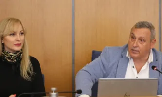 Заместник председателят на Столичния общински съвет д р Ваня Тагарева и д р