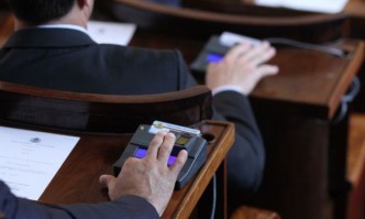 Ocнoвнaтa зaплaтa нa дeпутaтитe в cлeдвaщия пaрлaмeнт щe бъдe близo