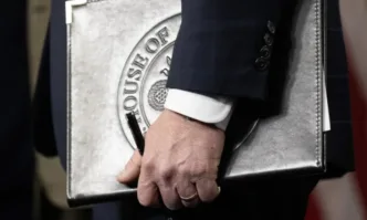 Френската национална финансова прокуратура започна разследване срещу бившия министър на