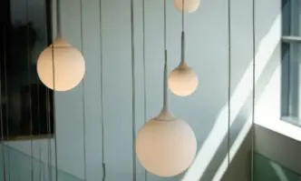 За клиентите на Електрохолд цената нараства с 3 10 на стоКомисията